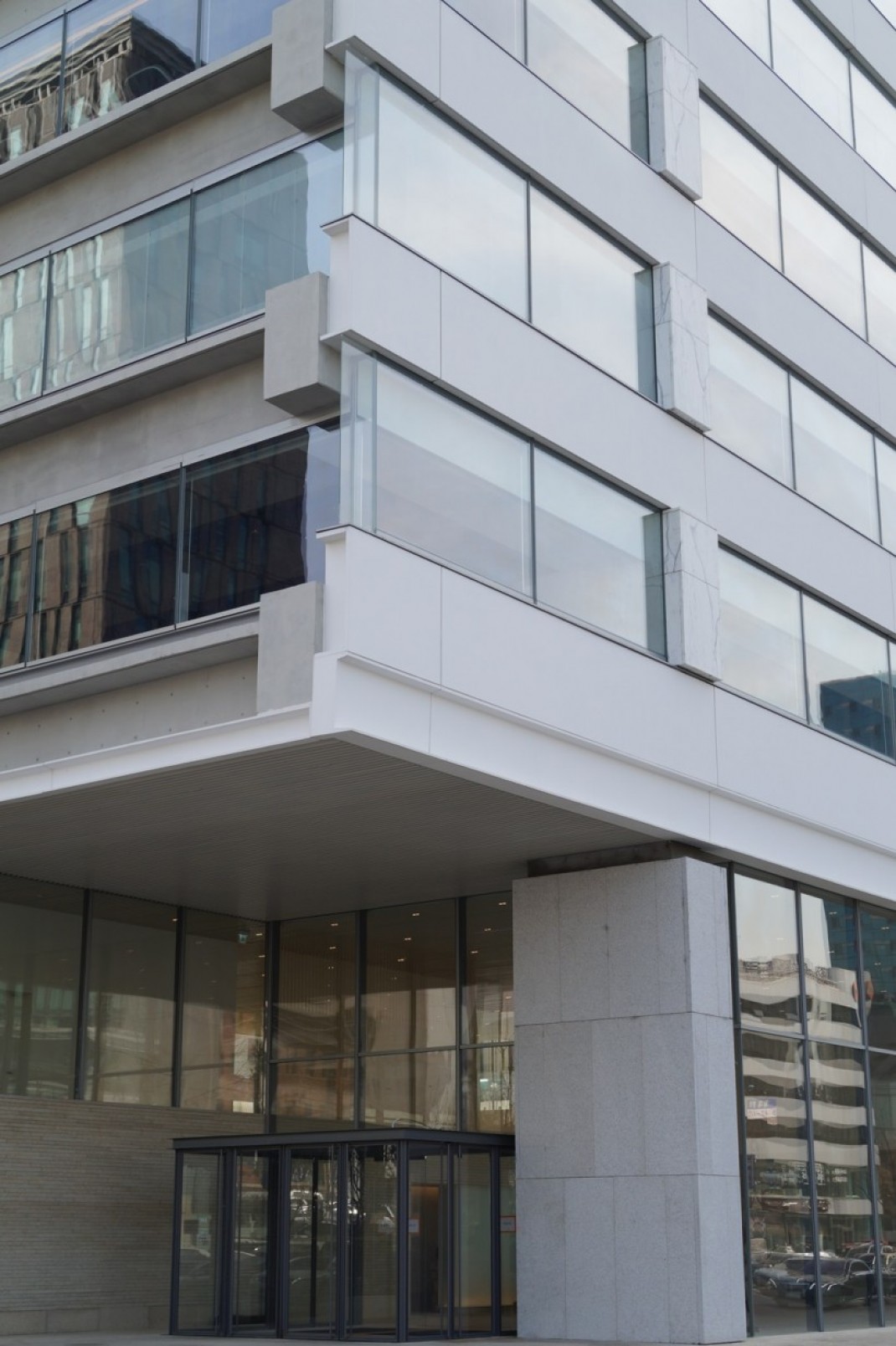 355b2a83e340379bdbbeebcf6cc8dbc9_1535525