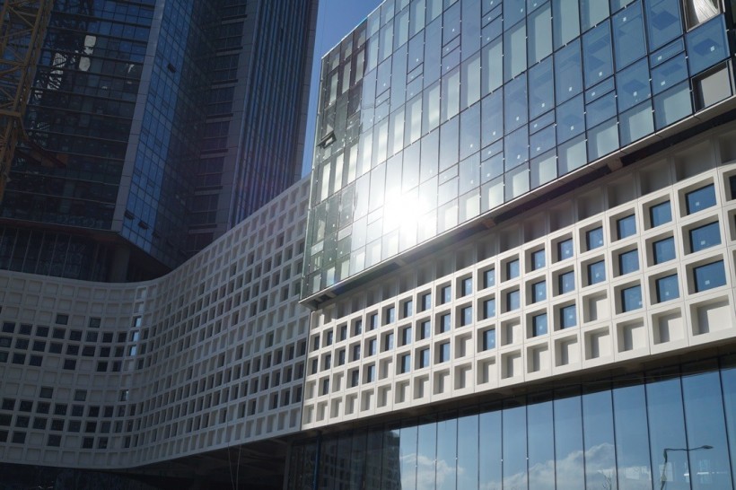 355b2a83e340379bdbbeebcf6cc8dbc9_1535526